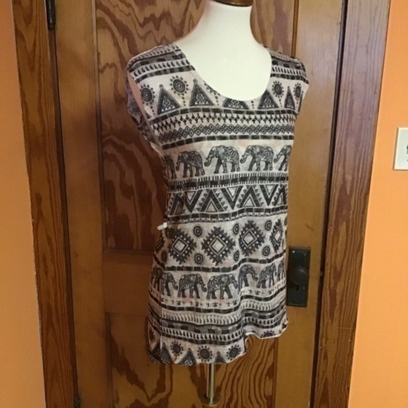 3 for 20 $ bundle Rue 21 elephants tribal print sleeveless tunic - Picture 6 of 8
